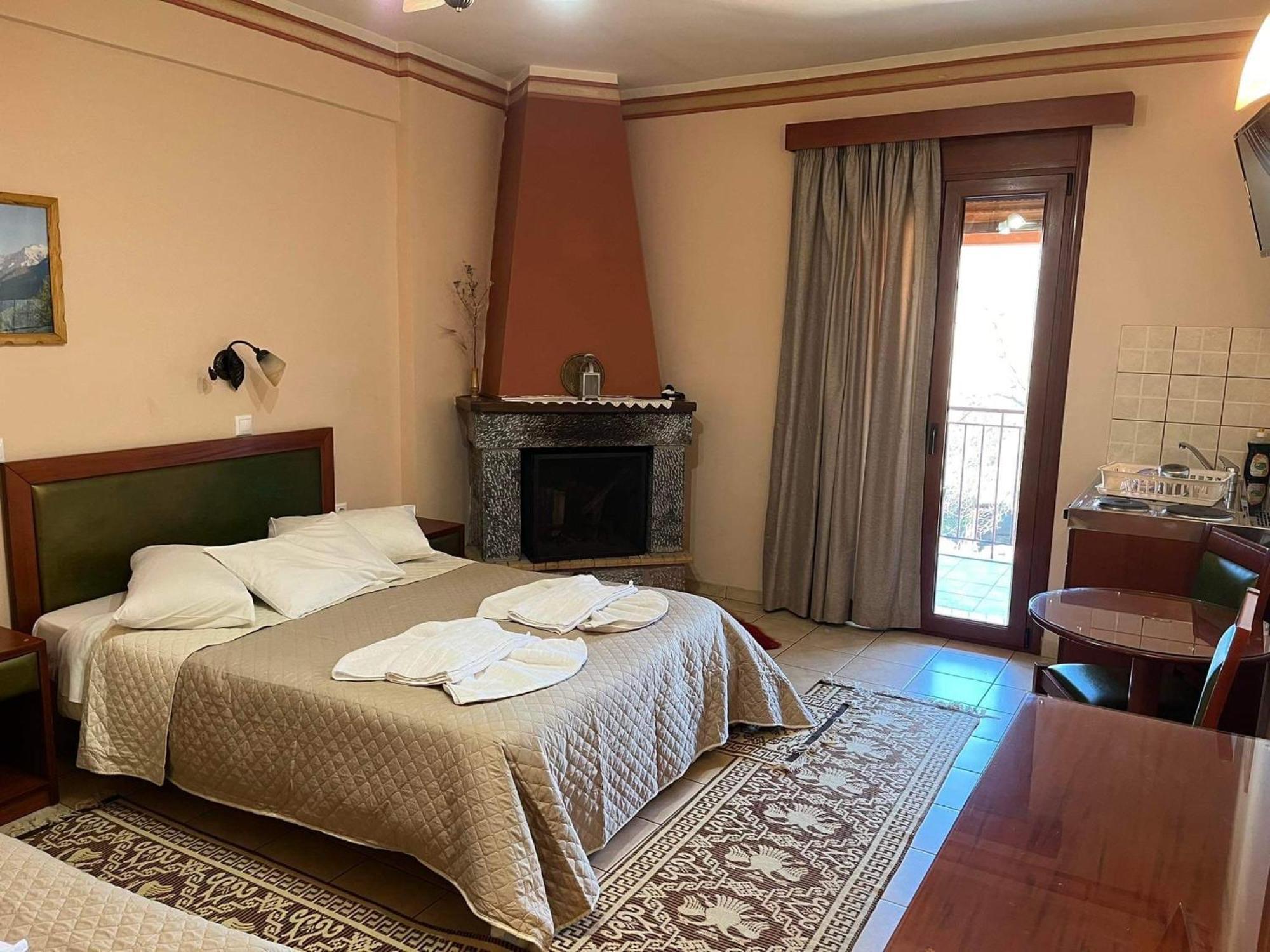 维蒂纳 To Spiti Tis Irinis酒店 外观 照片